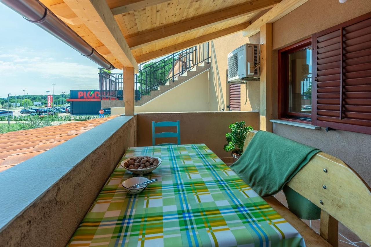 פאז'אנה Apartments Armando מראה חיצוני תמונה