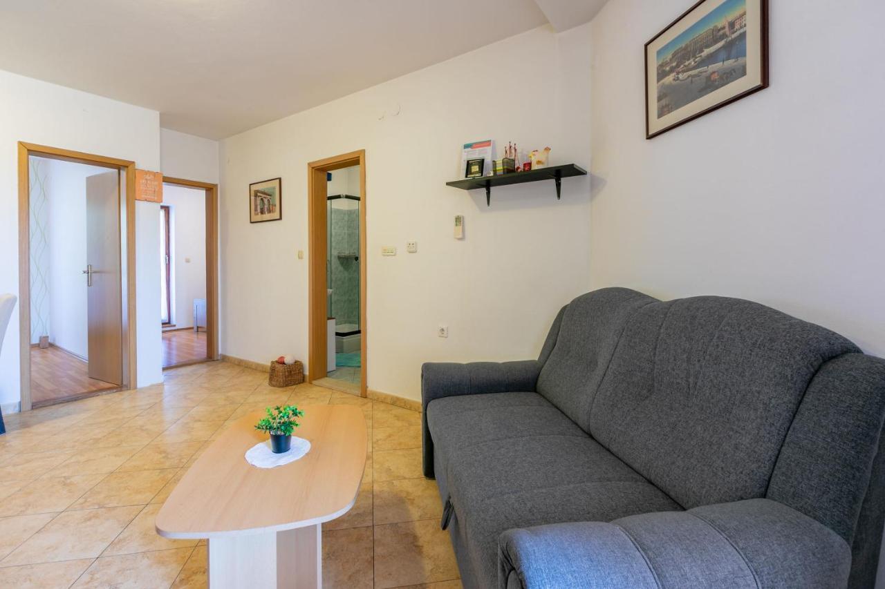 פאז'אנה Apartments Armando מראה חיצוני תמונה