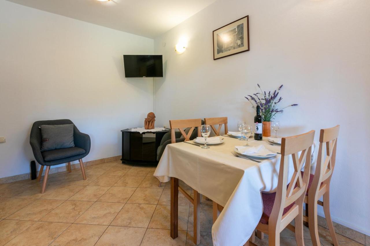 פאז'אנה Apartments Armando מראה חיצוני תמונה